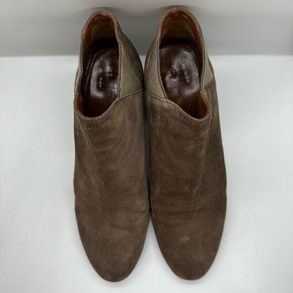 Aquatalia Fleurette Bootie - Picture 4 of 9